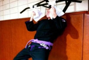 towel-hangs-jiu-jitsu-bjj